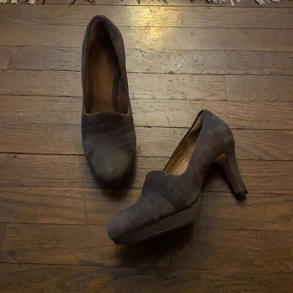 Clarks heels